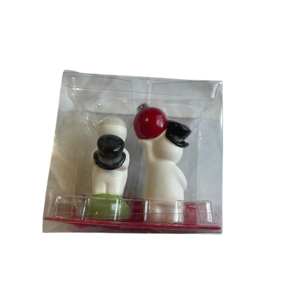 NIB Hallmark Snowmen w/Top Hats Salt & Pepper Shakers - Picture 2 of 2